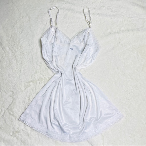 Dainty Lace Slip Dress - Picture 6 of 10